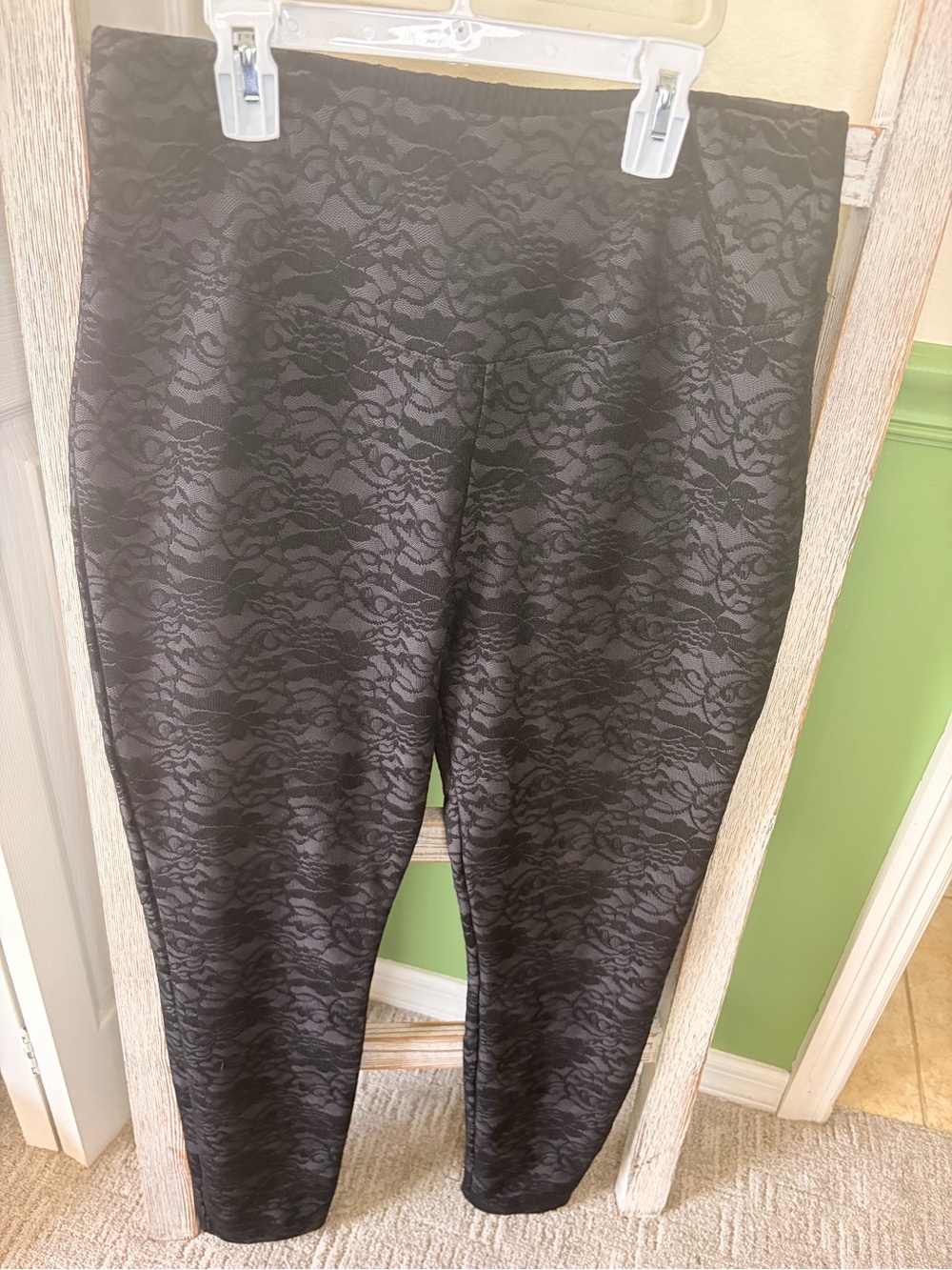 🖤 BOLD Elements Black Floral Lace Leggings Pants Size Large